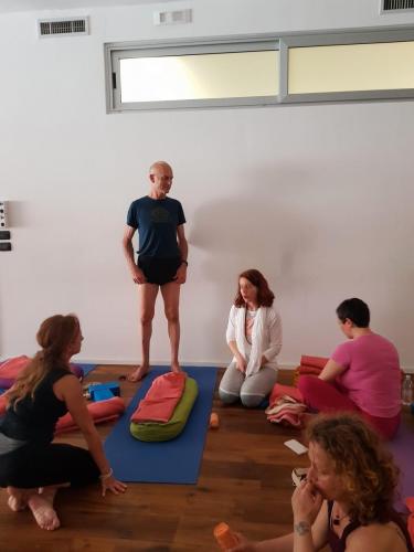 eyalshifroni2018_yogastudiobari_0286