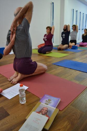 eyalshifroni_2017_yogastudiobari_0107
